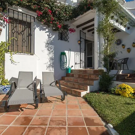 Casablanca 30 Oasis Properties Апартаменти Нерха